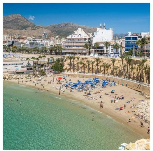 Luxury Primerisima Linea Playa Poniente Benidorm Con 6,5 Mts De Vistas Frontales Al Mar Exterior foto