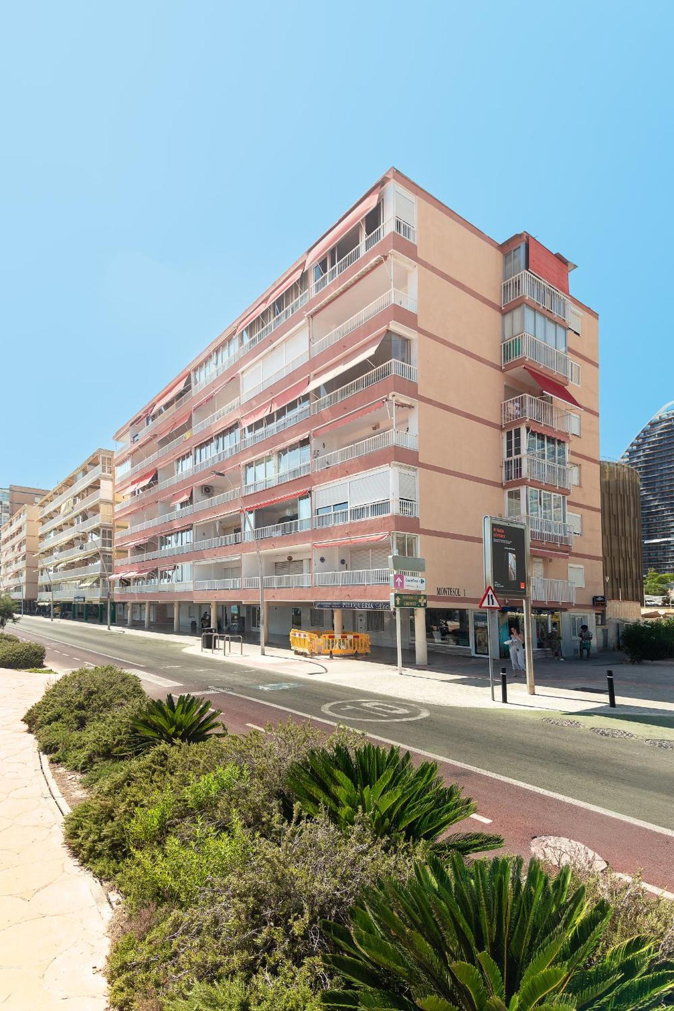 Luxury Primerisima Linea Playa Poniente Benidorm Con 6,5 Mts De Vistas Frontales Al Mar Exterior foto